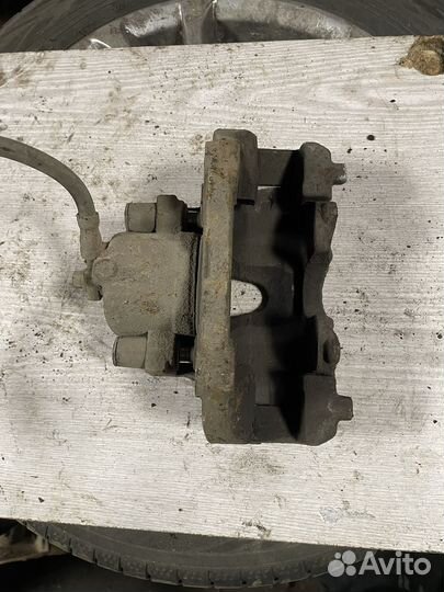 Задний правый суппорт opel astra h