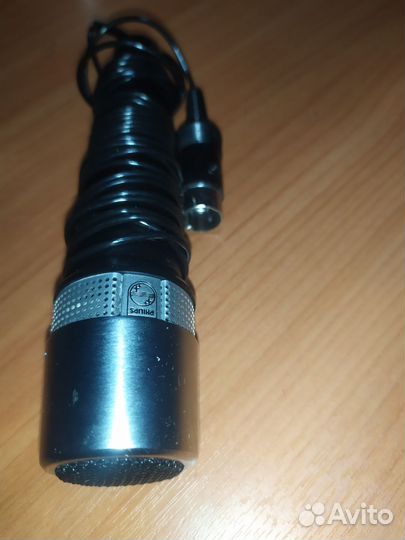 Микрофон Philips 8302