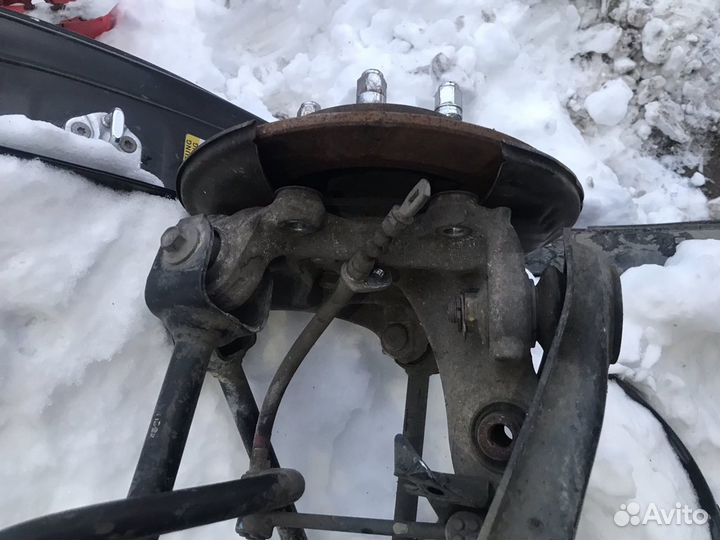 Рычаги задние кулаки Хонда Аккорд 8 2литра