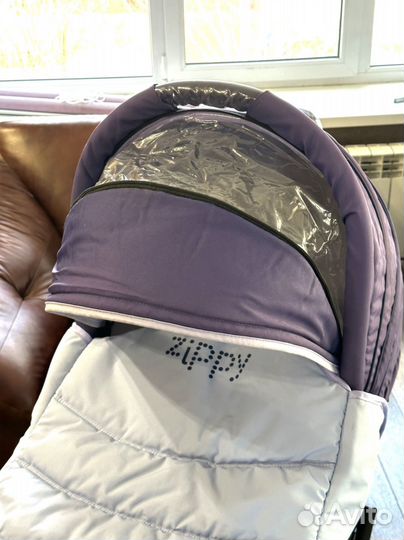 Коляска Zippy люлька