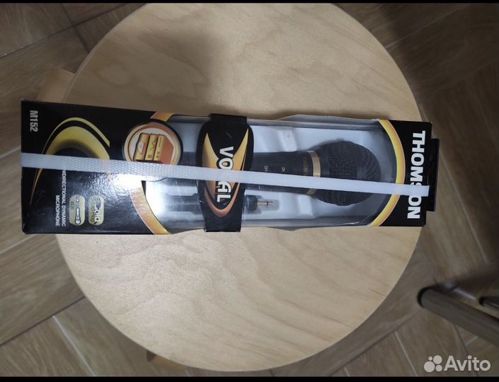 Микрофон Thomson m152