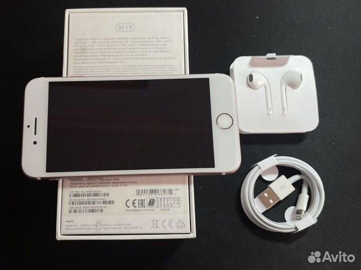 Телефон iPhone 7