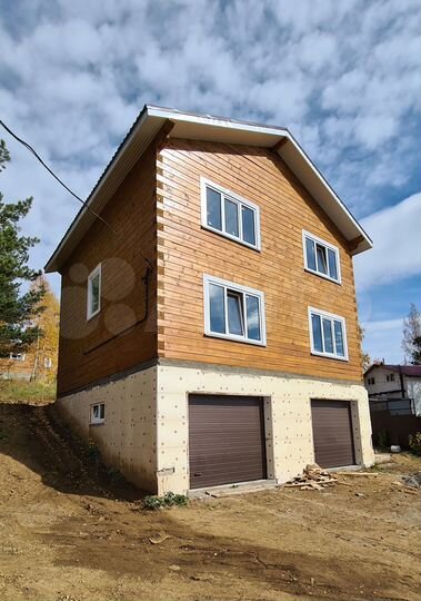 Дом 200 м² на участке 7 сот.