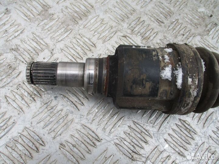 Полуось передняя правая Toyota Yaris 2004г 1SZ 1.0