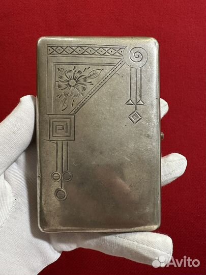 Портсигар серебро 84 модерн. Портсигар давленый серебро 84 пробы. Портсигар серебряный 84 пробы. Портсигар серебро 84 проба. Портсигар 84 пробы.