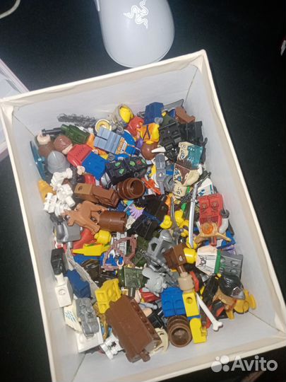 Lego фигурки и аксессуары к ним