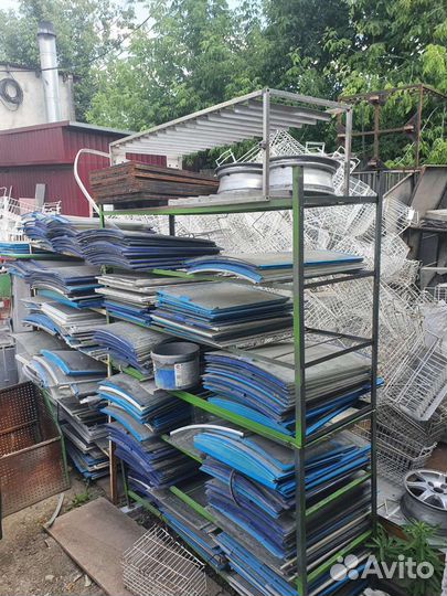 Крышки для ларей, корзины, стекло