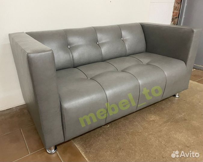 Мини диван в кафе.магазин.салон