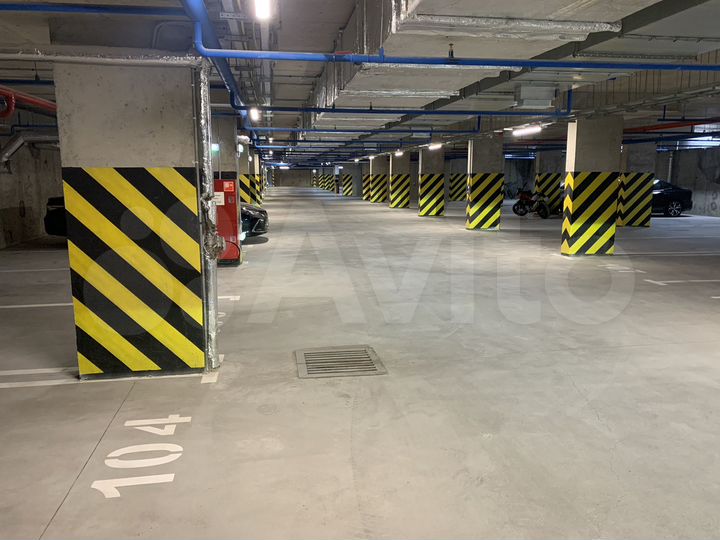 Машиноместо, 14 м²