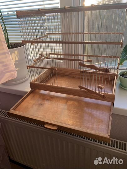 Клетка для птиц из дерева