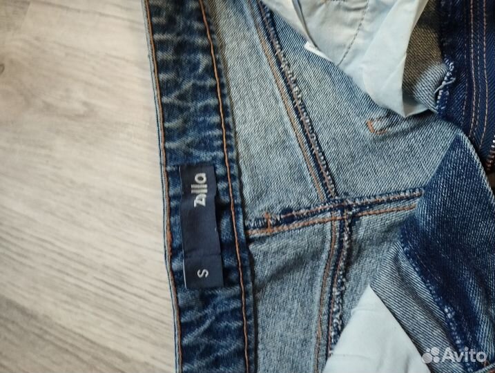 Джинсовые шорты