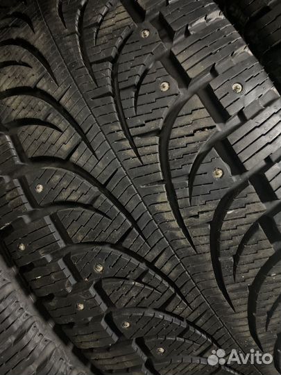 Pirelli Winter Carving 245/45 R19 и 275/40 R19