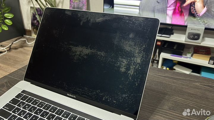 Macbook pro 15 2017 i7 16gb