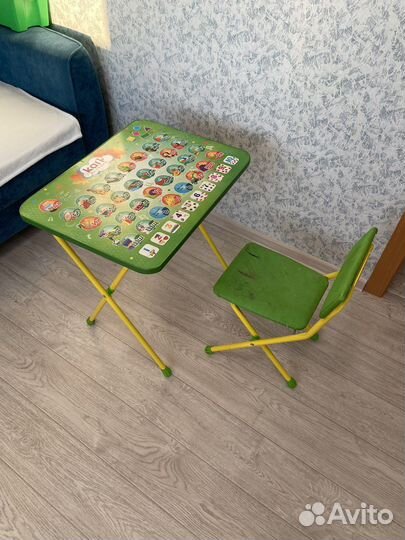 Детский стол и стул
