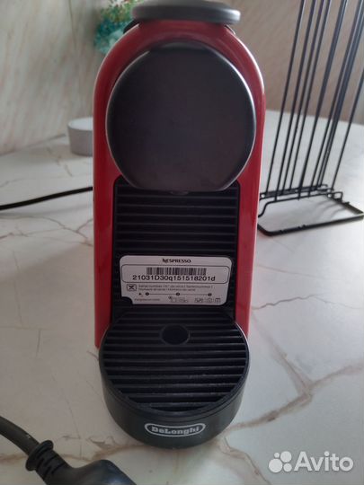 Кофемашина nespresso essenza mini