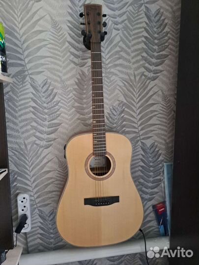 Электроакустическая гитара