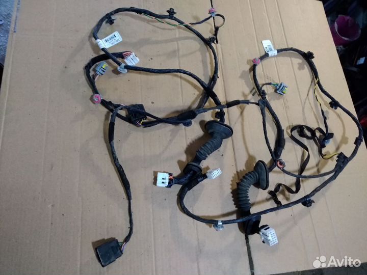 Проводка двери жгут проводов Hyundai Ix35 2010-15