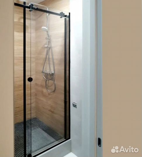 Перегородки из стекла в душевую под ключ