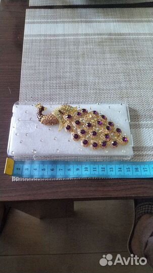 Чехол на телефон