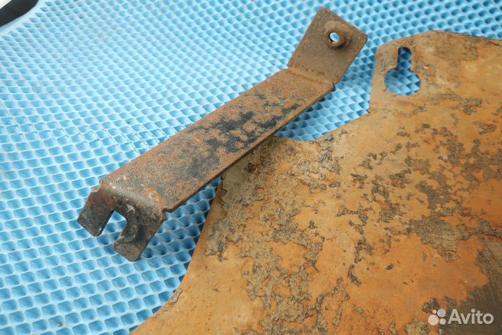 Защита двигателя Skoda Fabia 2