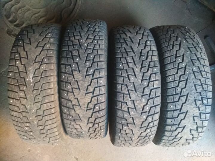 GT Radial Champiro IcePro SUV 205/60 R16