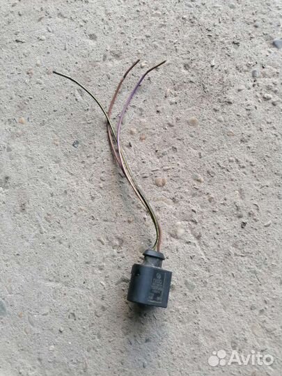 Датчик давления кондиционера Фольксваген Джетта 5