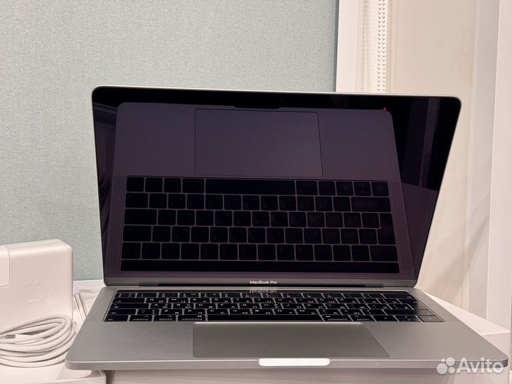 Apple MacBook Pro 2019 Silver TouchBar