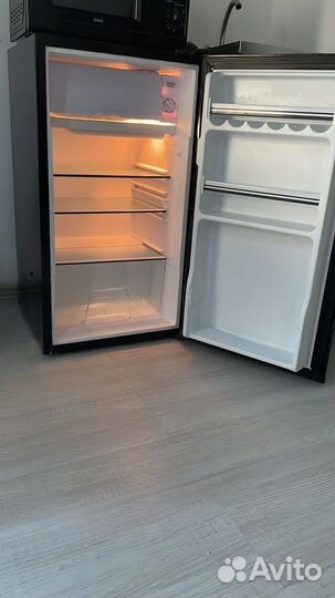 Холодильник tesler RC-95