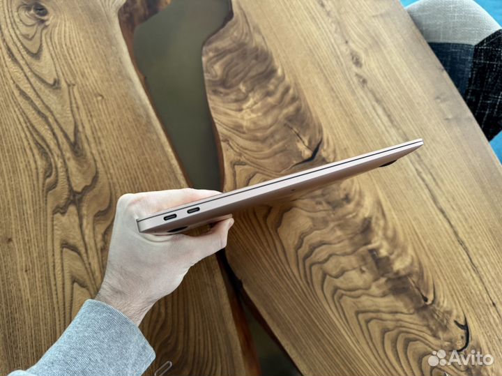 Apple macbook air 13 2020 retina 8/256