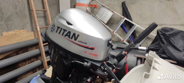 Продам лодочный мотор titan