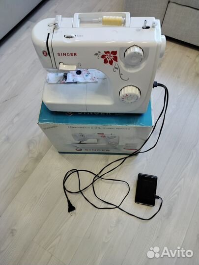 Швейная машина Singer