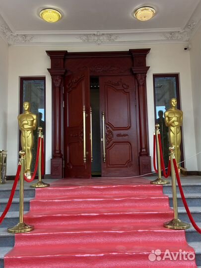 Аренда/Прокат столбиков с красной лентой