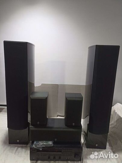 Колонки Yamaha NS-555 и ресивер Yamaha RX-V590