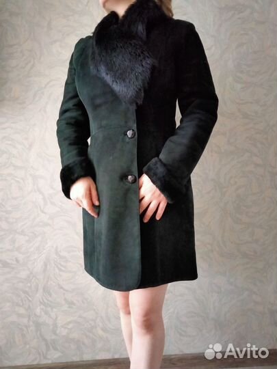 Дубленка женская черная 46-48 зимняя натральная