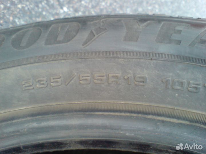 Goodyear G 82 235/55 R19 105T