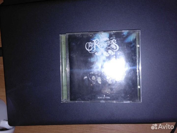 Диски различных музыкальных исполнителей