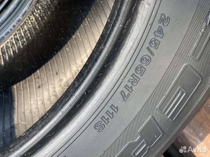 Bridgestone Dueler H/T 245/65 R17 111S