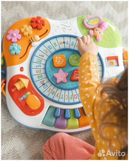 Развивающий столик, игрушки