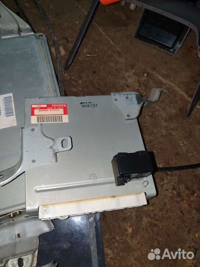 За все. Блок управления несколько Toyota Prius 10