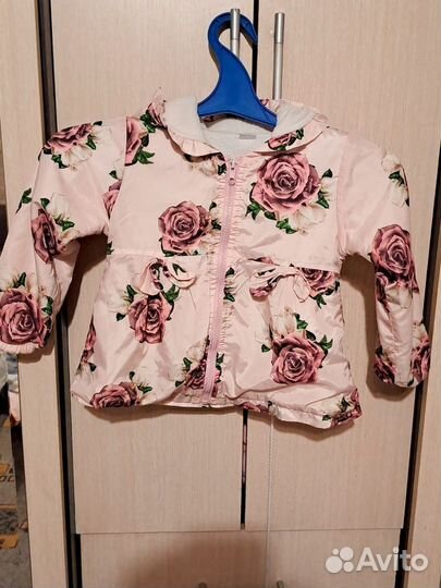 Ветровки и желетки для девочки