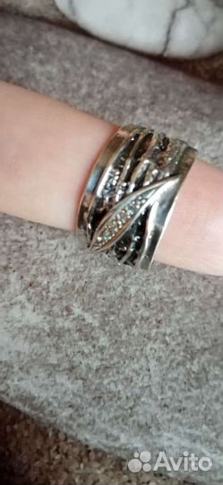 Серебряное кольцо