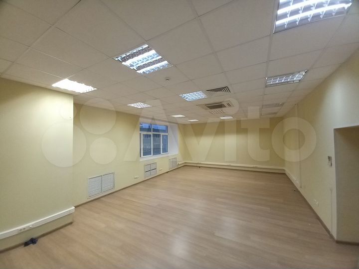 Сдам офисное помещение, 123.1 м²