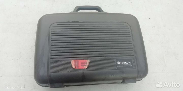 Видеокамера касетная hitachi