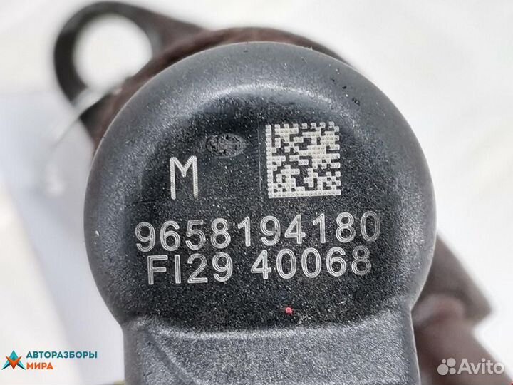 Форсунка Peugeot 607 рест. 2010 1980K8