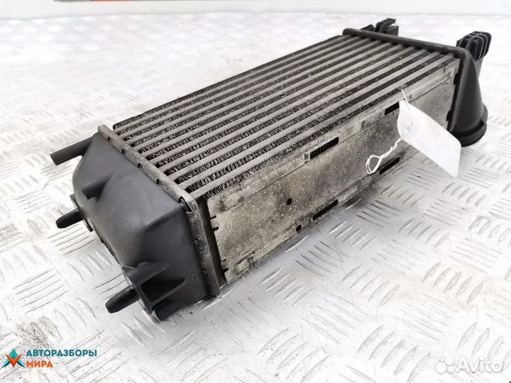 Интеркулер Peugeot 308 T7 2009 0384L4