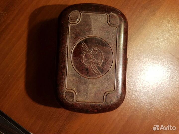 Шкатулка из СССР карболит.Коробки от конфет металл