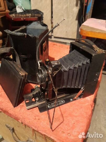 Старинный фотоопарат