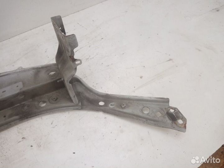 Панель передняя (телевизор) передний Renault Logan