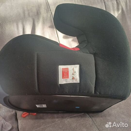 Детский бустер автомобильный