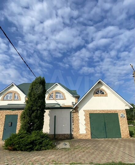 Дом 284 м² на участке 7 сот.